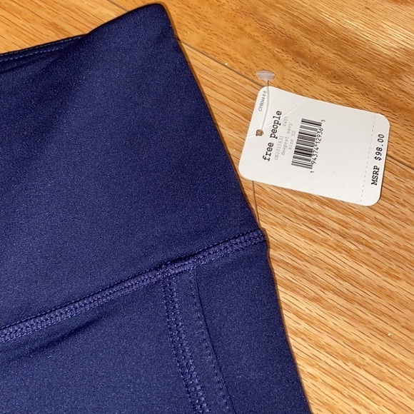 NWT Free People infinity leggings in deepest navy in size XS - Picture 8 of 10